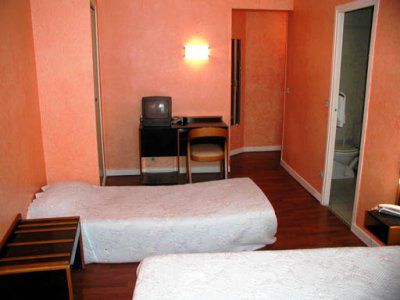 Hotel Bristol Republique Parijs